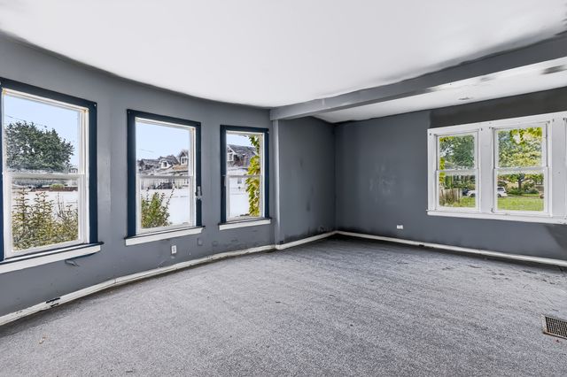 1743 N Natchez Avenue, Chicago, IL 60707