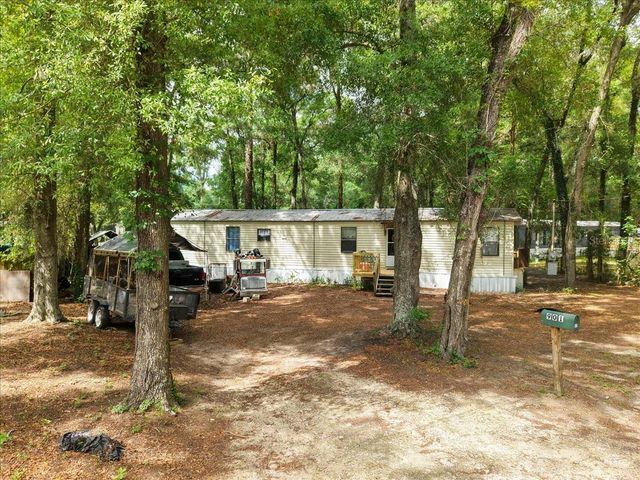 901 NE 11TH AVENUE, Trenton, FL 32693