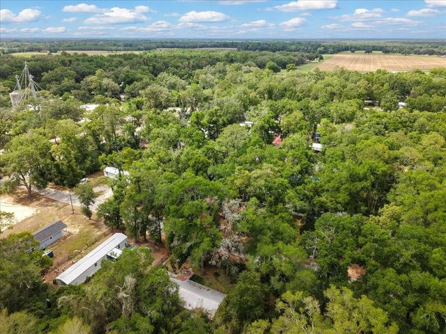 901 NE 11TH AVENUE, Trenton, FL 32693