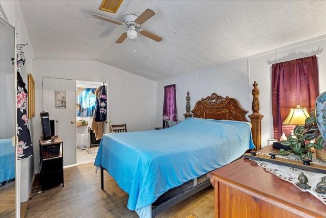 901 NE 11TH AVENUE, Trenton, FL 32693