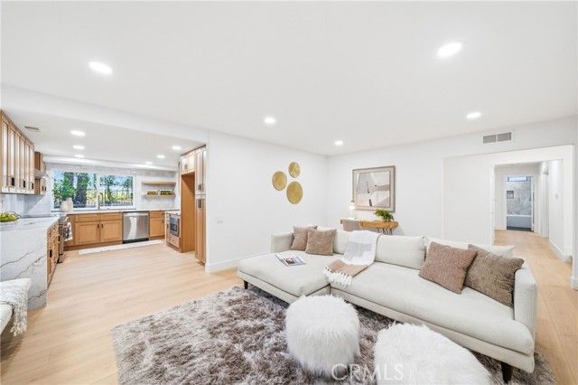 23002 Cecelia, Mission Viejo, CA 92691