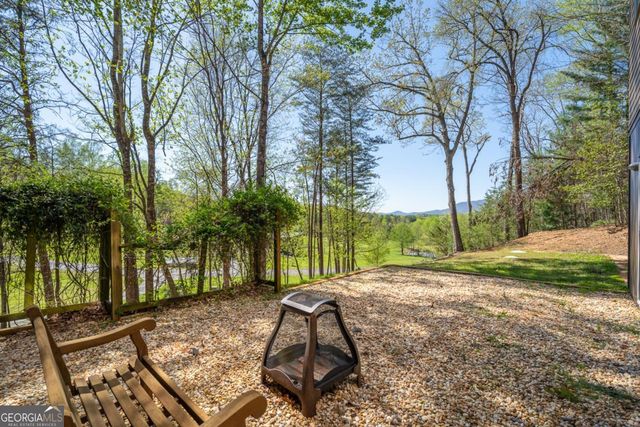 40 Pond Path, Ellijay, GA 30536
