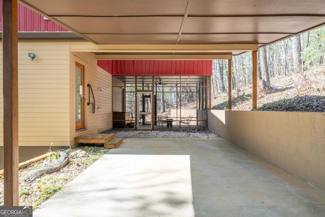 40 Pond Path, Ellijay, GA 30536