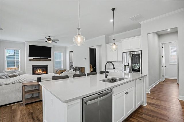 710 Bridgeview Drive, Canton, GA 30115