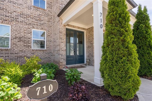 710 Bridgeview Drive, Canton, GA 30115