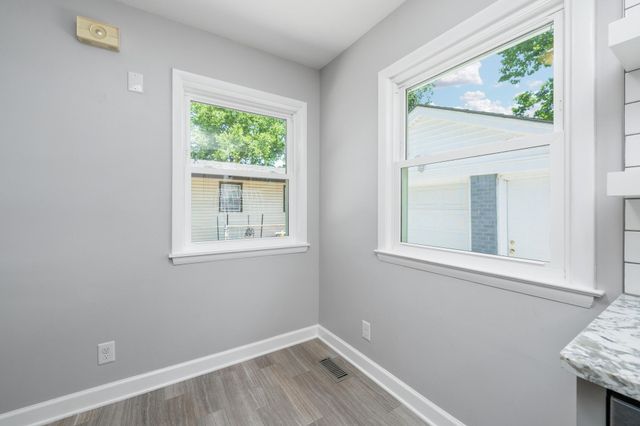 1932 N Sheridan St, Wichita, KS 67203