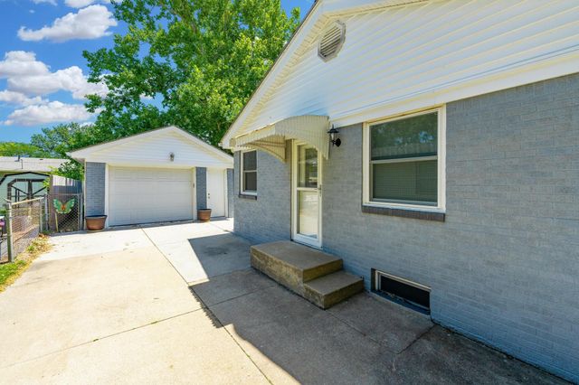 1932 N Sheridan St, Wichita, KS 67203