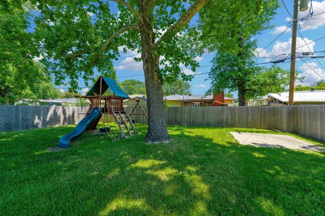 1932 N Sheridan St, Wichita, KS 67203