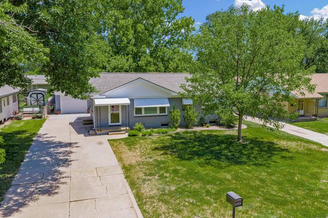 1932 N Sheridan St, Wichita, KS 67203