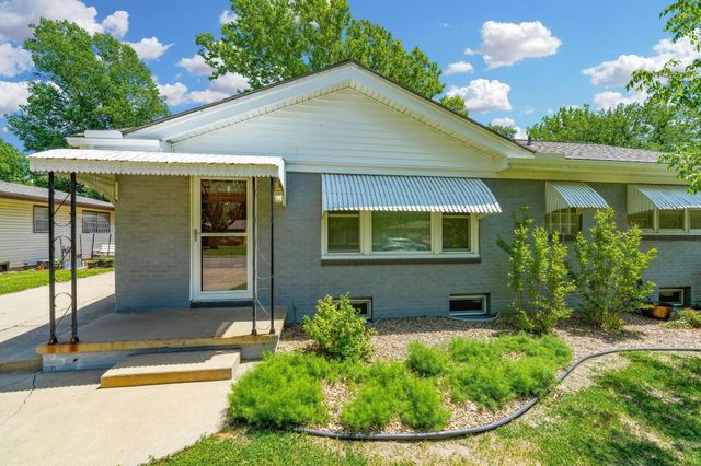 1932 N Sheridan St, Wichita, KS 67203