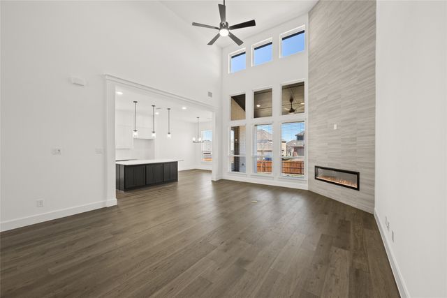 404 Newpark Boulevard, Desoto, TX 75115