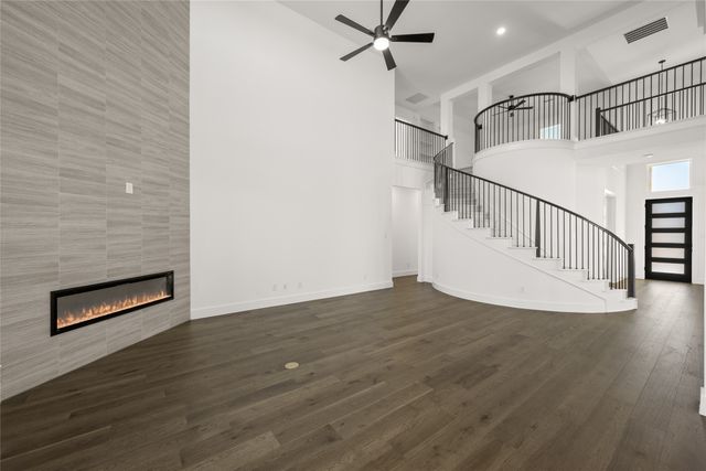 404 Newpark Boulevard, Desoto, TX 75115