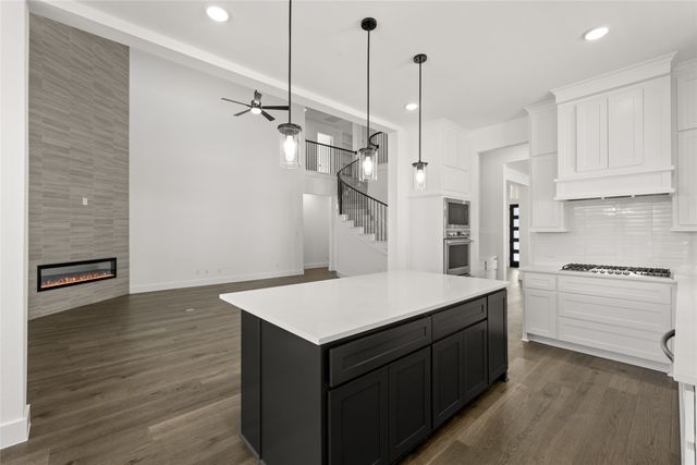 404 Newpark Boulevard, Desoto, TX 75115