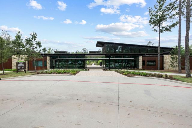 323 Calmato Woods Way, Conroe, TX 77318