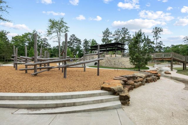 323 Calmato Woods Way, Conroe, TX 77318