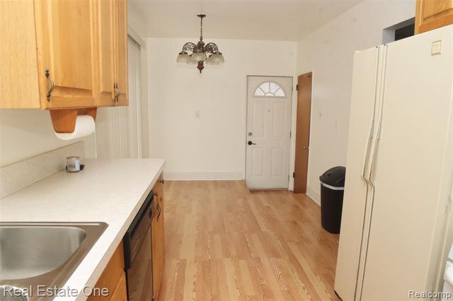 27820 Belanger Street, Roseville, MI 48066