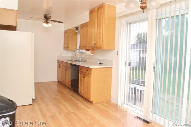 27820 Belanger Street, Roseville, MI 48066