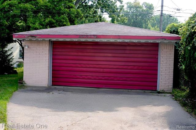 27820 Belanger Street, Roseville, MI 48066