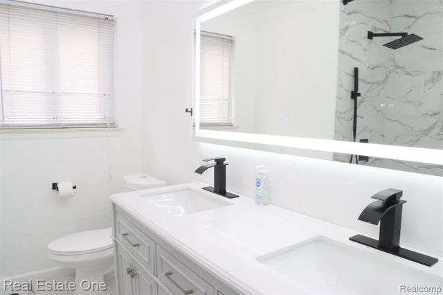 27820 Belanger Street, Roseville, MI 48066