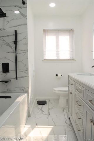 27820 Belanger Street, Roseville, MI 48066