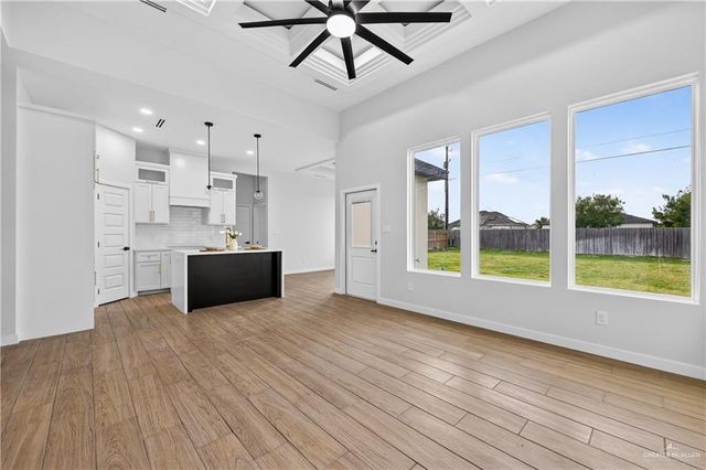 1307 S 9th Street, Alamo, TX 78516
