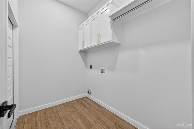 1307 S 9th Street, Alamo, TX 78516