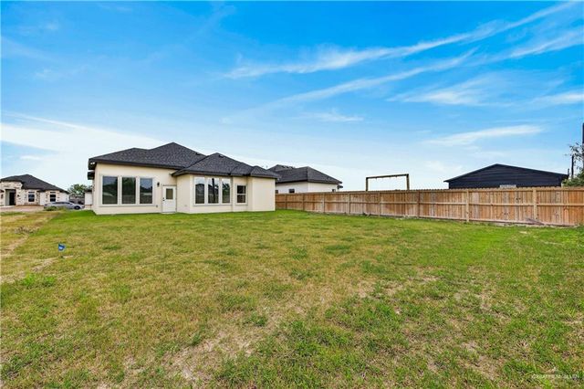 1307 S 9th Street, Alamo, TX 78516