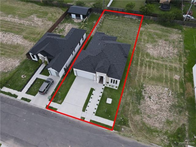 1307 S 9th Street, Alamo, TX 78516