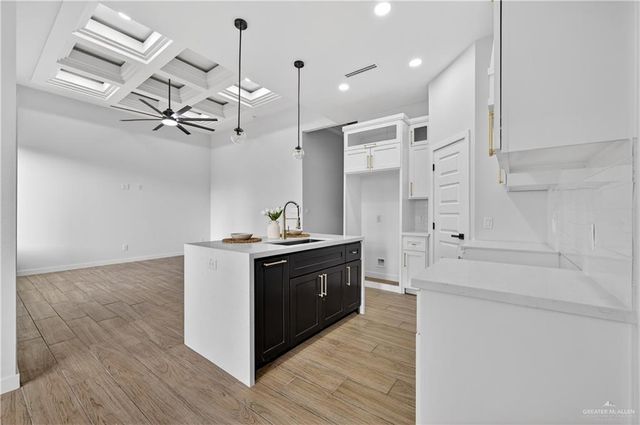 1307 S 9th Street, Alamo, TX 78516