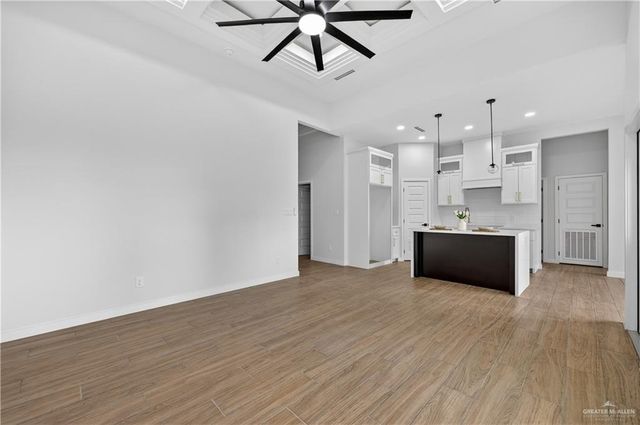 1307 S 9th Street, Alamo, TX 78516