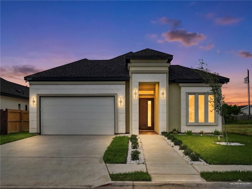 1307 S 9th Street, Alamo, TX 78516