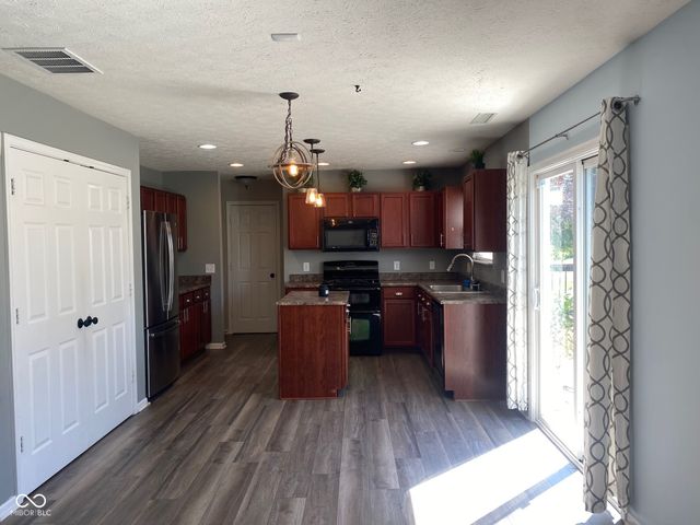 5415 Misthaven Lane, Greenwood, IN 46143