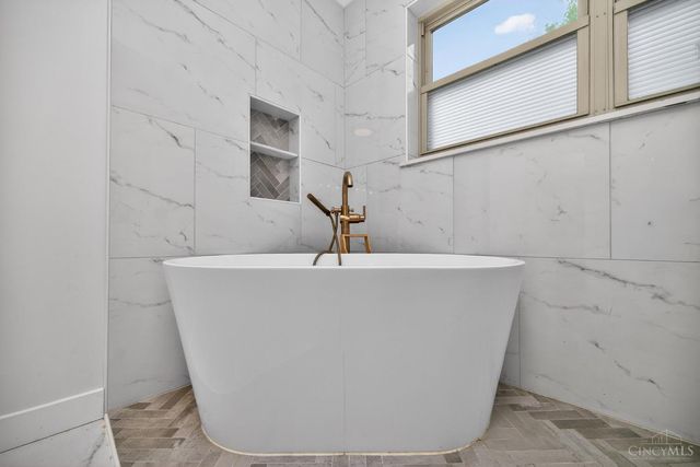7204 Barret Road, West Chester, OH 45069