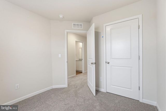 151 WILLETT HOLLOW ST, Stephens City, VA 22655