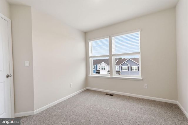 151 WILLETT HOLLOW ST, Stephens City, VA 22655