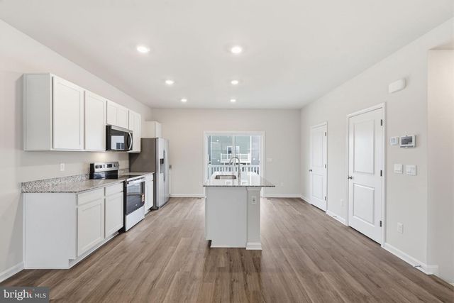 151 WILLETT HOLLOW ST, Stephens City, VA 22655