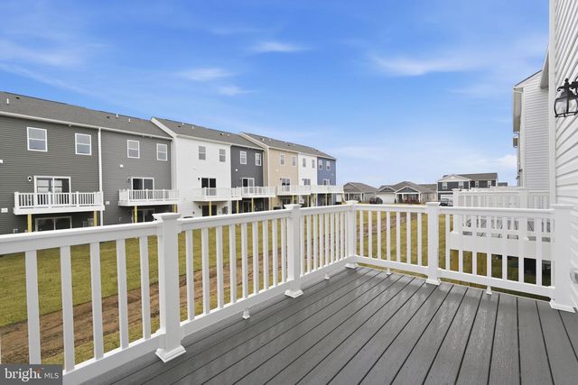 151 WILLETT HOLLOW ST, Stephens City, VA 22655