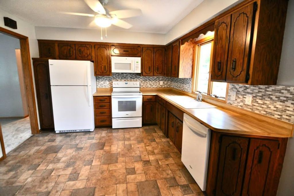 915 Fuller Street S, Shakopee, MN 55379 — photo 3
