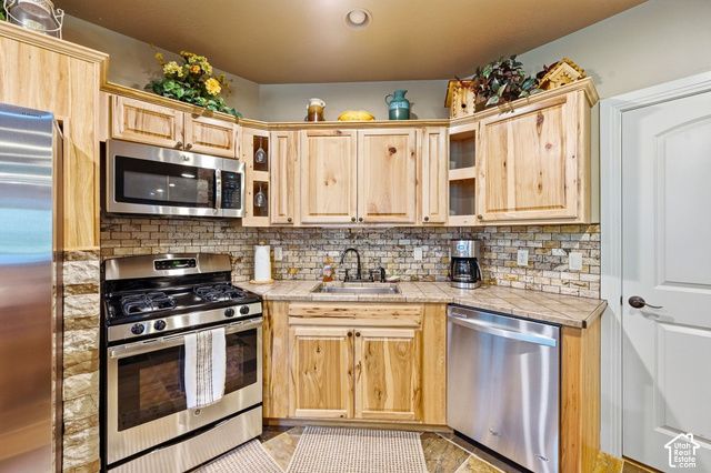 2578 E 8150 S, South Weber, UT 84405