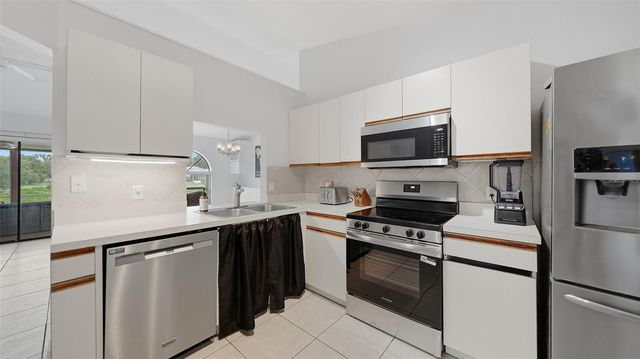 2481 S SCARLET OAK COURT, Sarasota, FL 34232