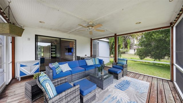 2481 S SCARLET OAK COURT, Sarasota, FL 34232