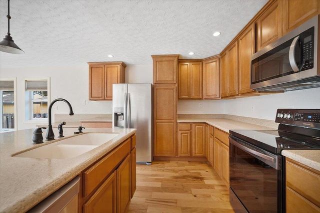 2212 E 63rd Ave, Spokane, WA 99223