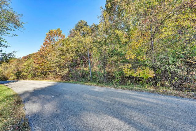 4426 Toddsbury DR, Vinton, VA 24179