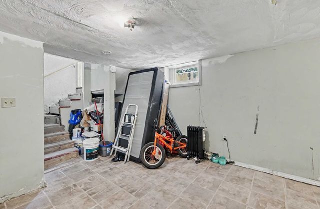 172 Massachusetts Avenue, Providence, RI 02905