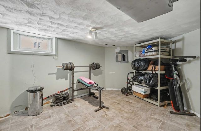 172 Massachusetts Avenue, Providence, RI 02905