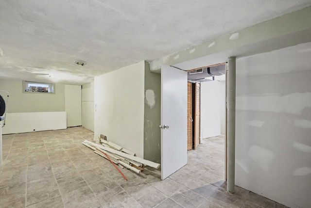 172 Massachusetts Avenue, Providence, RI 02905