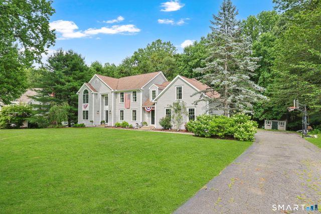 16 Founders Way, Monroe, CT 06468