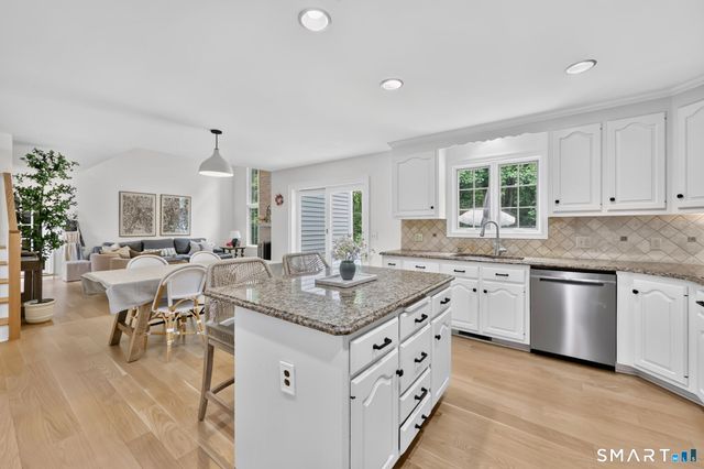 16 Founders Way, Monroe, CT 06468