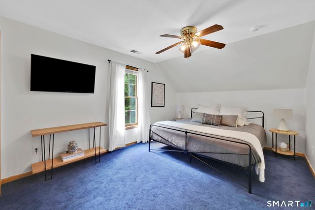 16 Founders Way, Monroe, CT 06468