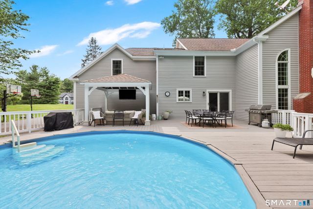 16 Founders Way, Monroe, CT 06468